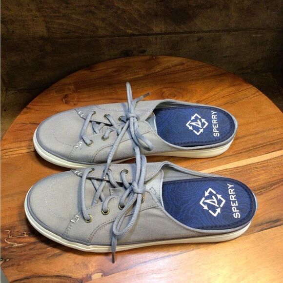 Womens Sperry shoes. Inv 5642a - Picture 2 of 6